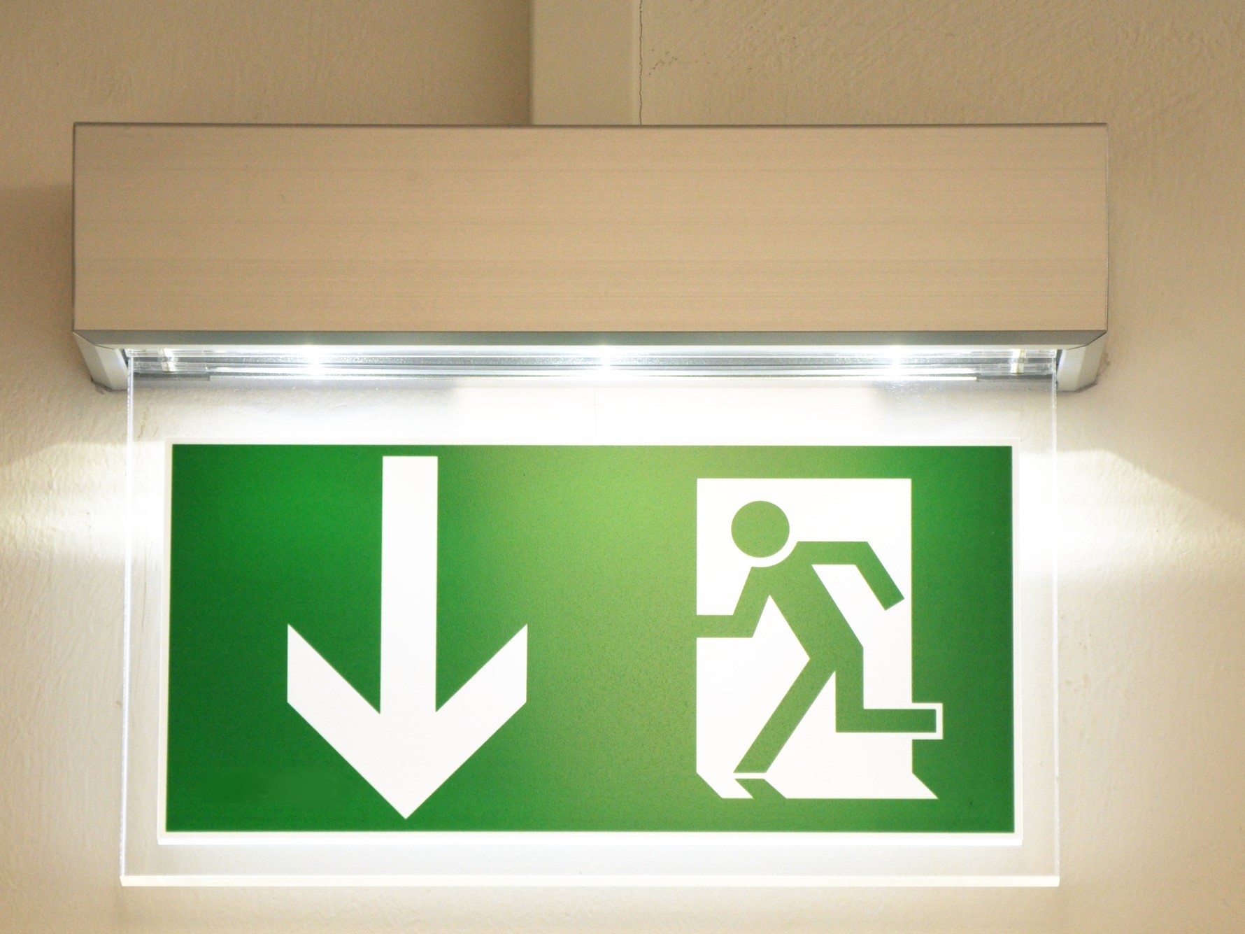 emergency-exit-13715856